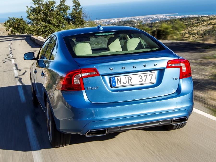 Volvo S60 T6 2013 года  (фото 15 из 17)